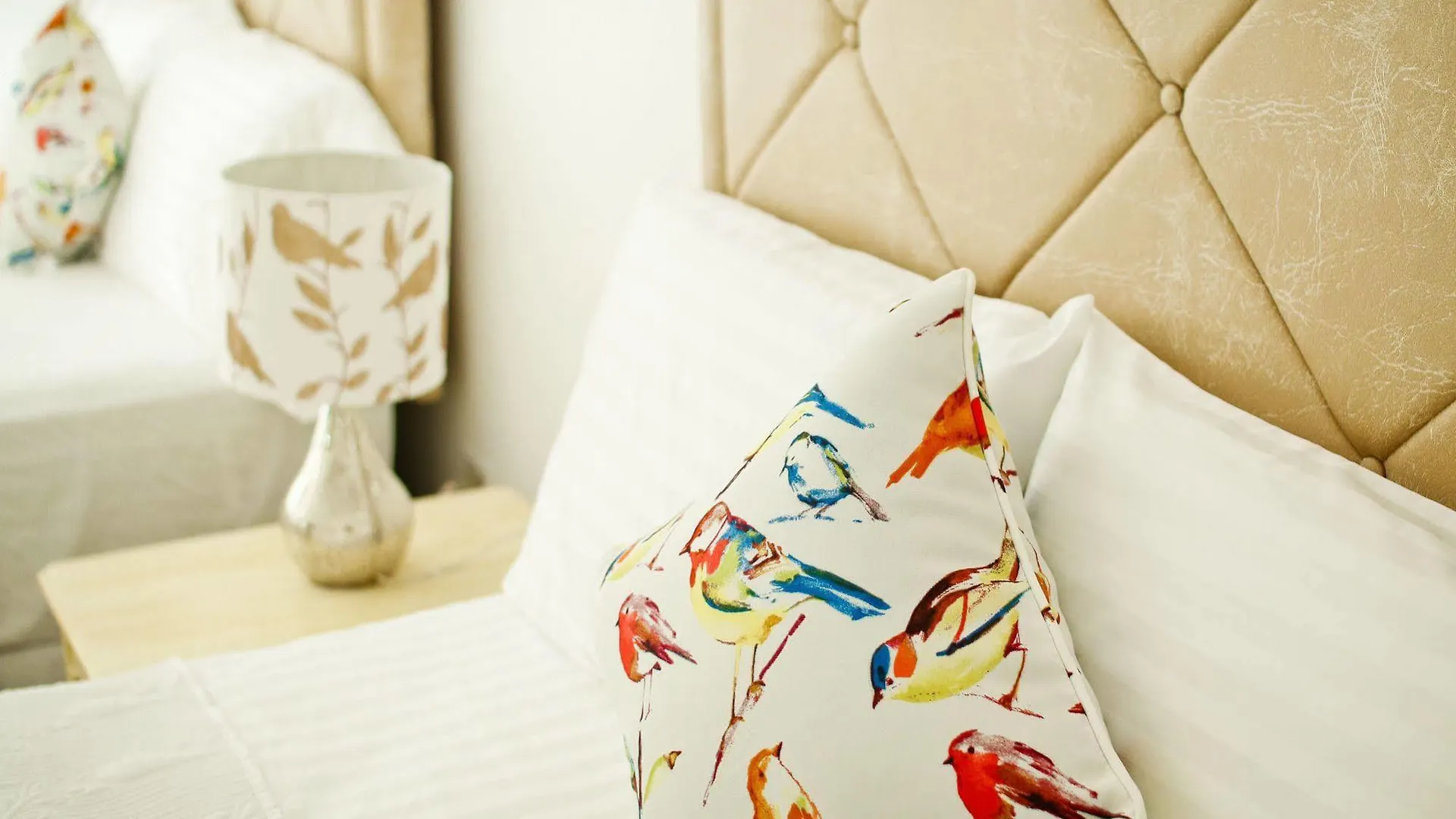 Exquisite Guest Apartments Cattleya Kingston
